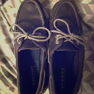 Men’s Sperry boat shoes